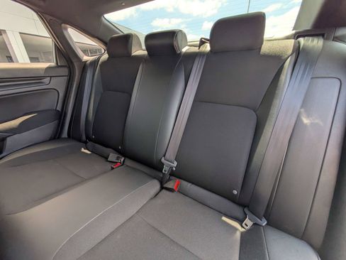 Used 2023 Honda Civic Sport image 7