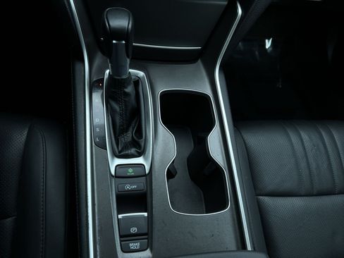 Used 2022 Honda Accord EX-L image 34