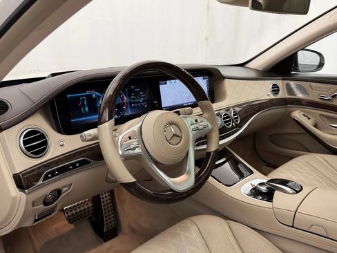 Used 2019 Mercedes-Benz S 560 4MATIC Sedan image 9