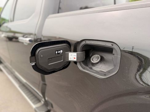 Used 2025 Ford F150 Lariat w/ Equipment Group 502A High AWD/4WD image 16