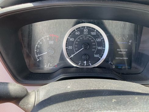 Used 2022 Toyota Corolla LE FWD image 11