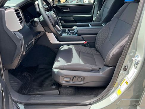 New 2026 Toyota Tundra SR5 AWD/4WD image 17