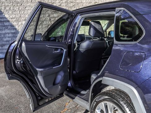 Certified 2019 Toyota RAV4 Limited image 19