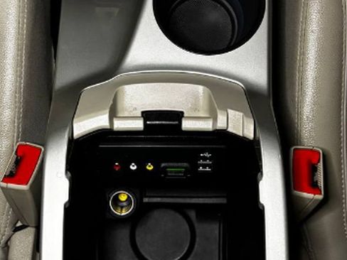 Used 2013 Ford Escape SEL image 32