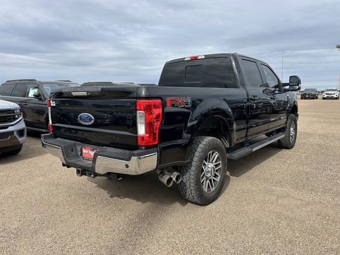 Used 2017 Ford F250 Lariat w/ FX4 Off-Road Package image 6