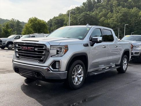 Used 2022 GMC Sierra 1500 SLT w/ SLT Premium Package AWD/4WD image 9