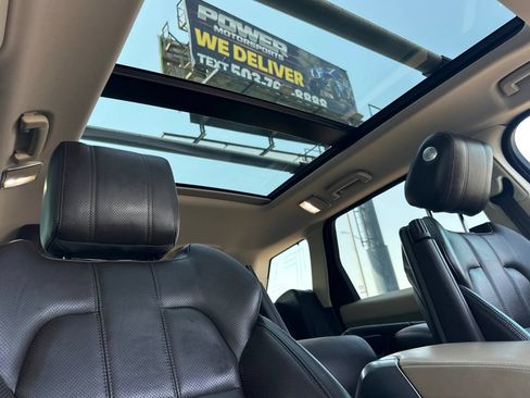 Used 2017 Land Rover Range Rover Sport HSE AWD/4WD image 17