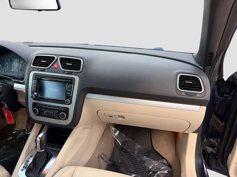 Used 2012 Volkswagen Eos Komfort image 17