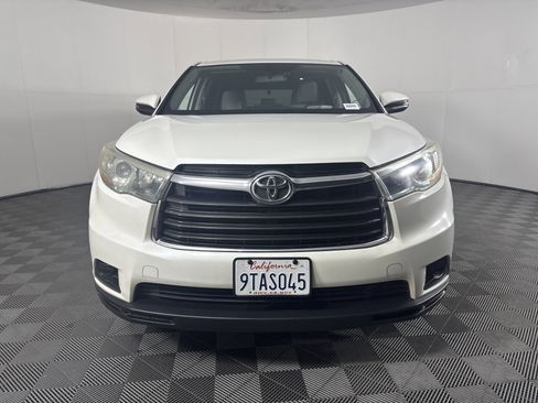 Used 2016 Toyota Highlander LE image 9