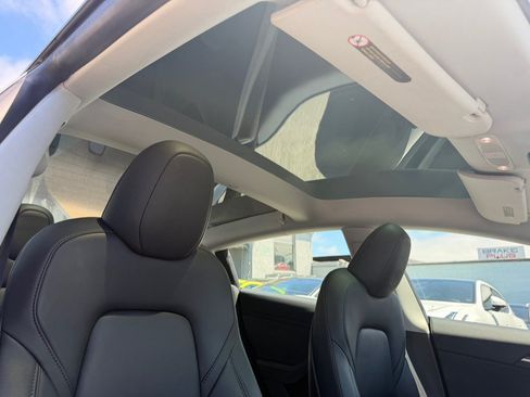 Used 2023 Tesla Model 3 Standard Range RWD image 32