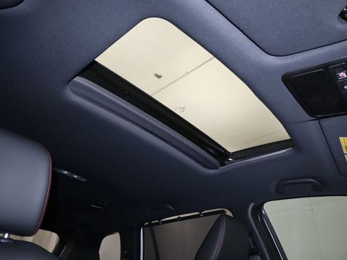 Used 2024 Honda Passport Black Edition image 19