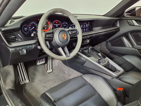 Used 2023 Porsche 911 Carrera image 15