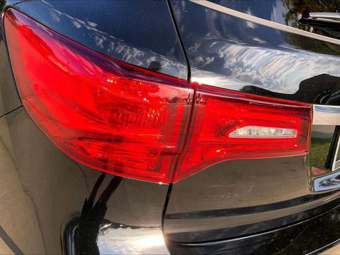 Used 2018 Acura MDX SH-AWD image 28