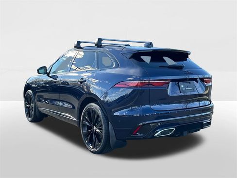 Used 2025 Jaguar F-PACE R-Dynamic S image 2