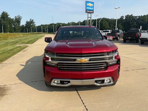 Used 2021 Chevrolet Silverado 1500 High Country w/ Technology Package AWD/4WD image 9