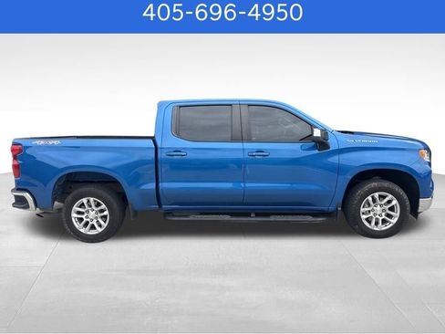 Used 2022 Chevrolet Silverado 1500 LT AWD/4WD image 4
