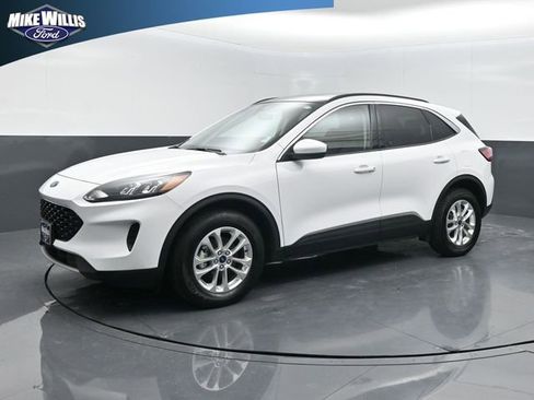 Used 2021 Ford Escape SE w/ Cold Weather Package image 8