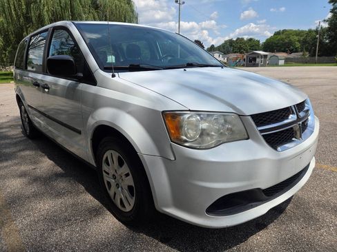 Used 2014 Dodge Grand Caravan American Value Package FWD image 12