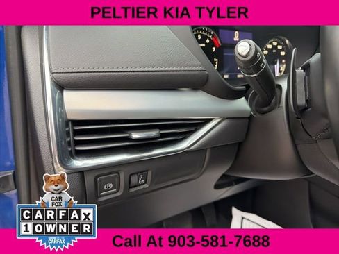 Used 2023 Cadillac XT4 Premium Luxury image 17