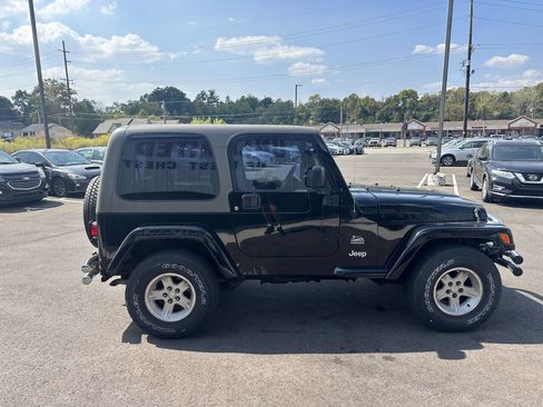 Used 2004 Jeep Wrangler Sahara image 6