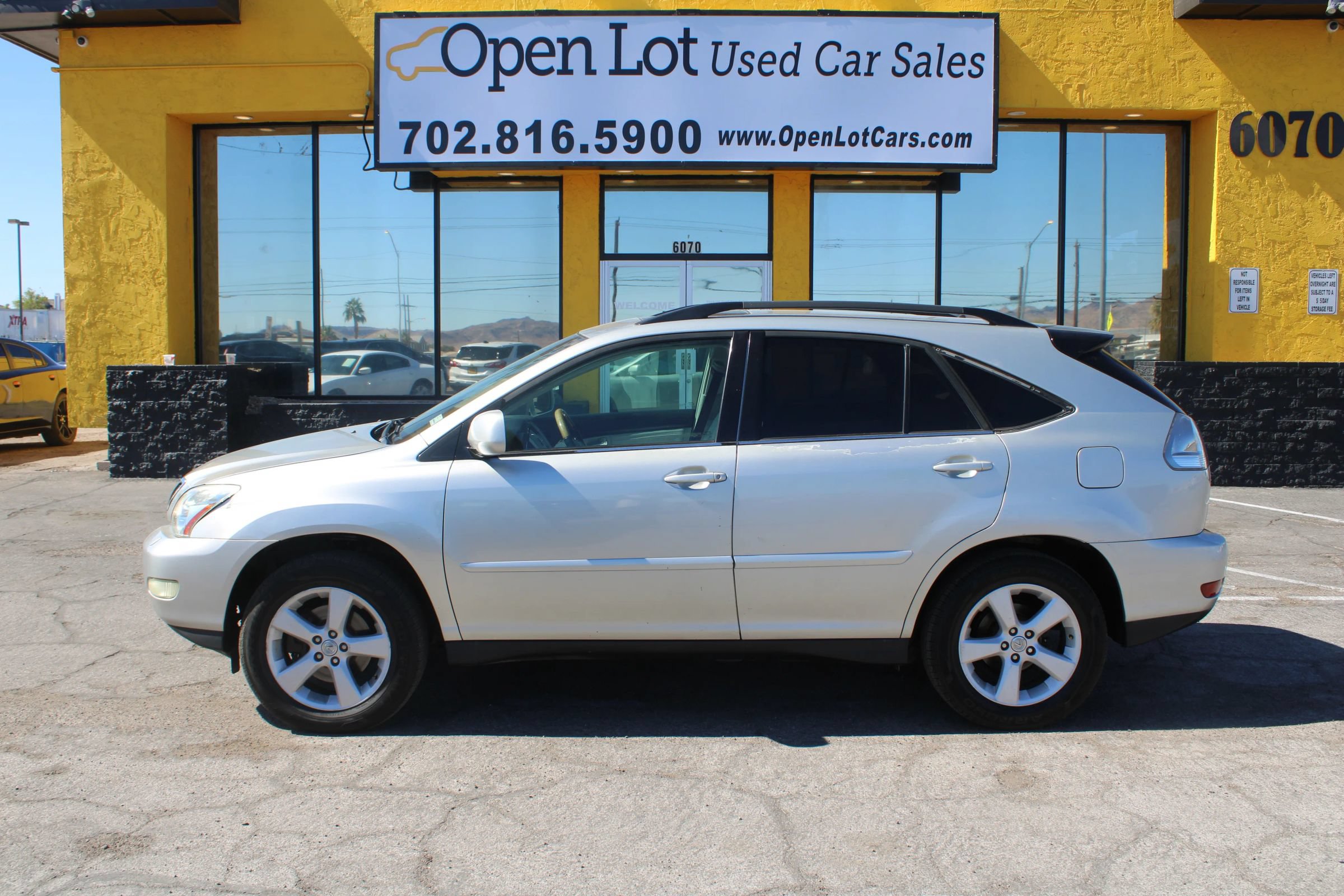 Used 2005 Lexus RX 330 FWD image 2