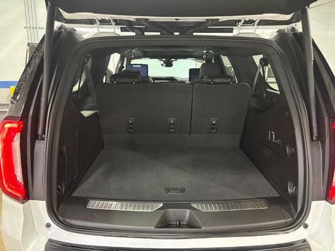 Used 2023 GMC Yukon XL Denali w/ Denali Reserve Package AWD/4WD image 26