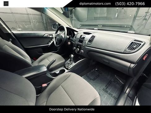 Used 2013 Kia Forte EX FWD image 19