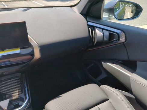 Used 2025 BMW X3 xDrive30i w/ Convenience Package image 16