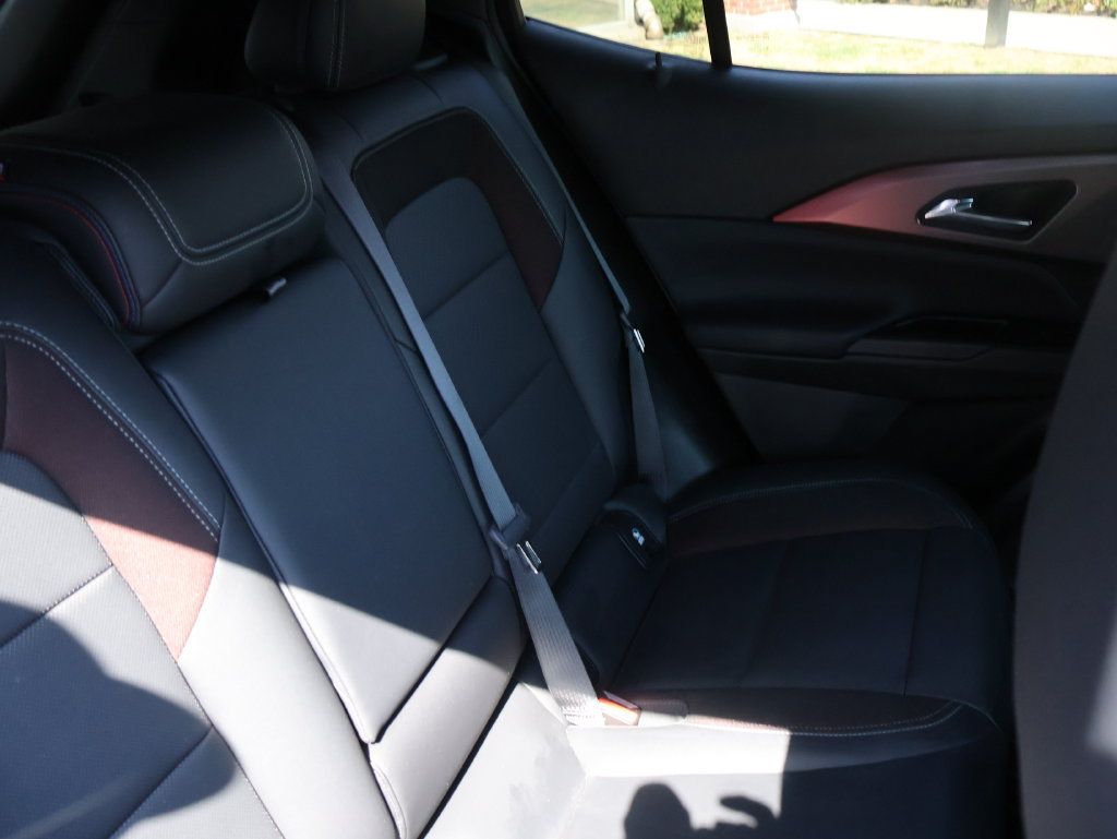 Certified 2024 Chevrolet Equinox EV RS FWD image 13