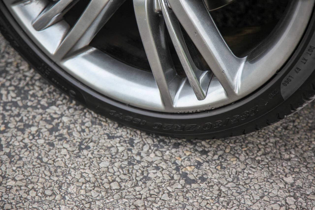 Used 2009 Jaguar XKR R RWD image 47