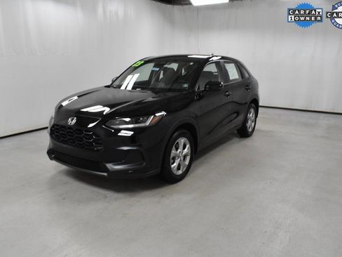 Certified 2023 Honda HR-V LX image 2