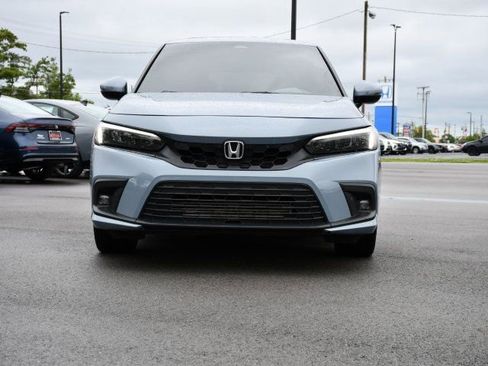 Used 2024 Honda Civic Sport Touring image 2