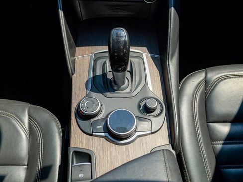 Used 2017 Alfa Romeo Giulia Ti w/ TI Lusso Package image 46