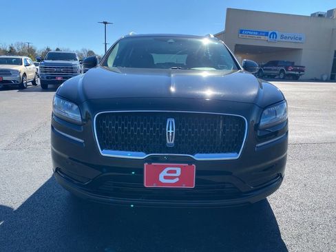 Used 2021 Lincoln Nautilus Reserve w/ Monochromatic Package FWD image 2