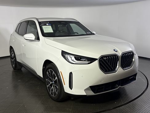 Certified 2026 BMW X3 xDrive30i w/ Premium Package AWD/4WD image 3