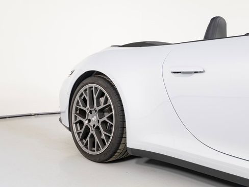 Certified 2025 Porsche 911 Carrera image 41