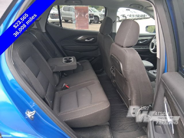 Used 2024 GMC Terrain SLE w/ Driver Convenience Package AWD/4WD image 15