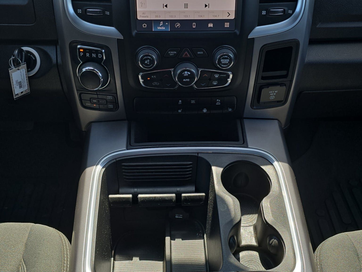 Used 2024 RAM 1500 Warlock AWD/4WD image 15