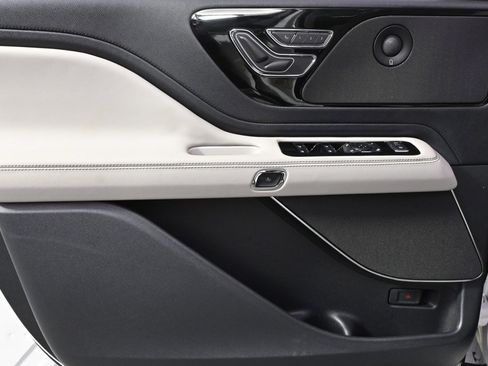 New 2026 Lincoln Aviator Reserve w/ Jet Appearance Package image 22