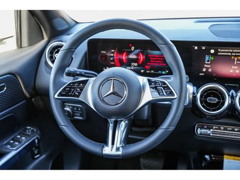 Certified 2026 Mercedes-Benz GLB 250 4MATIC image 15