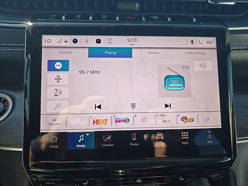 New 2025 Jeep Grand Cherokee Limited w/ Black Appearance Package image 39