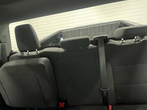 Used 2021 Chevrolet Silverado 1500 LT image 11