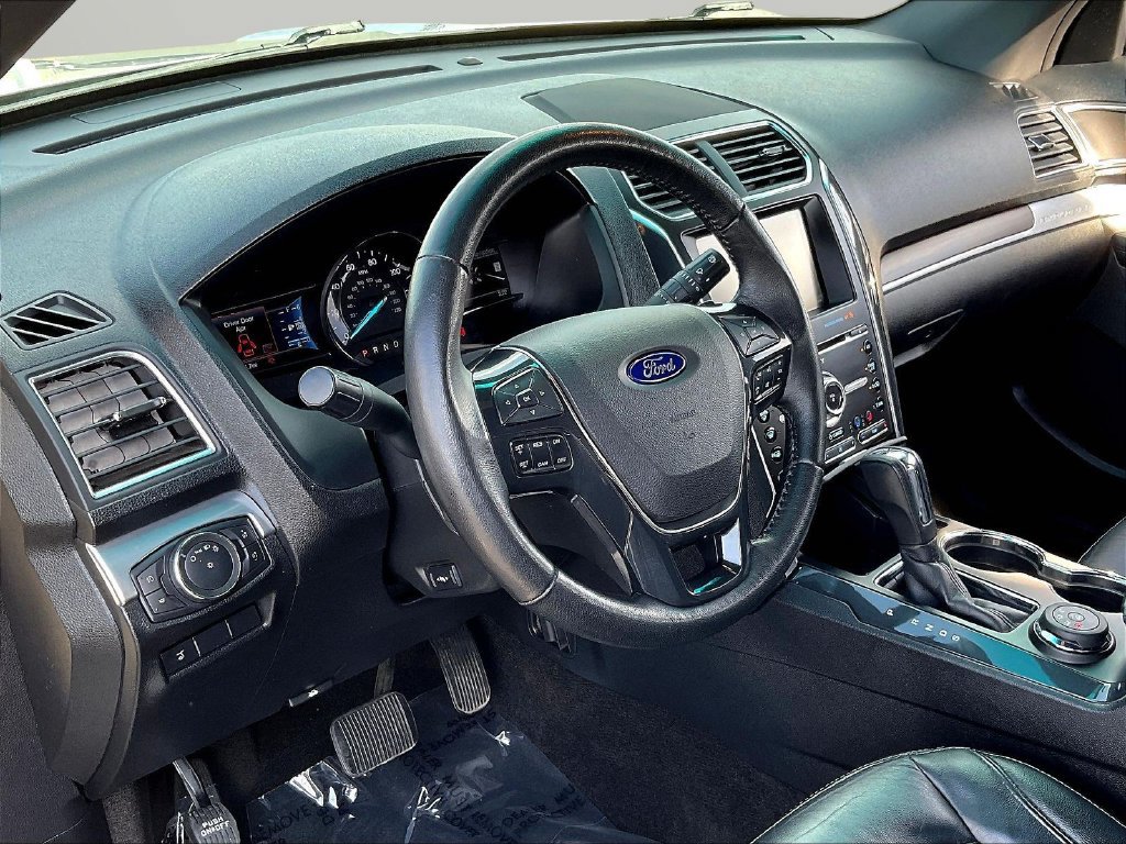 Used 2016 Ford Explorer Limited AWD/4WD image 16