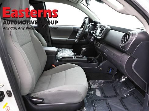 Used 2018 Toyota Tacoma SR RWD image 22
