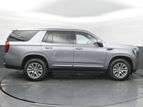 Used 2025 GMC Yukon Denali RWD image 10