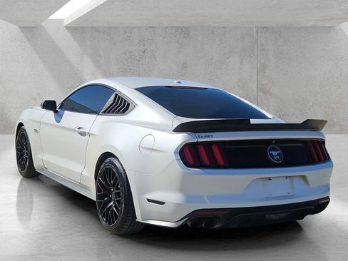 Used 2017 Ford Mustang GT Premium image 3