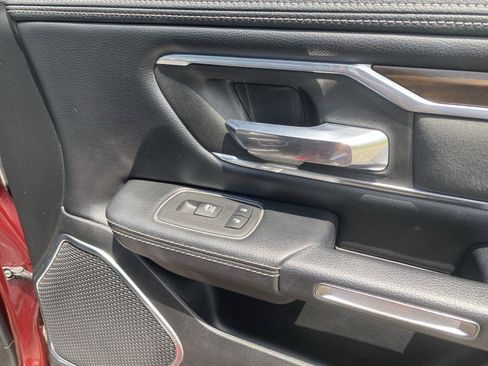 Used 2021 RAM 1500 Laramie AWD/4WD image 38