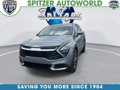 Certified 2023 Kia Sportage EX image 3