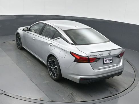 Used 2023 Nissan Altima 2.5 SR FWD image 33