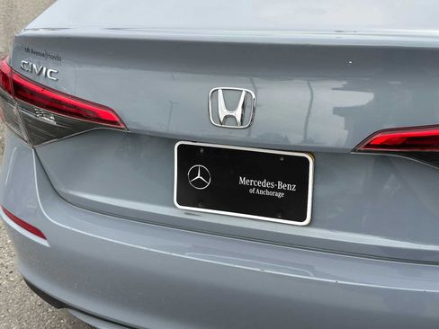 Used 2023 Honda Civic Sport image 12